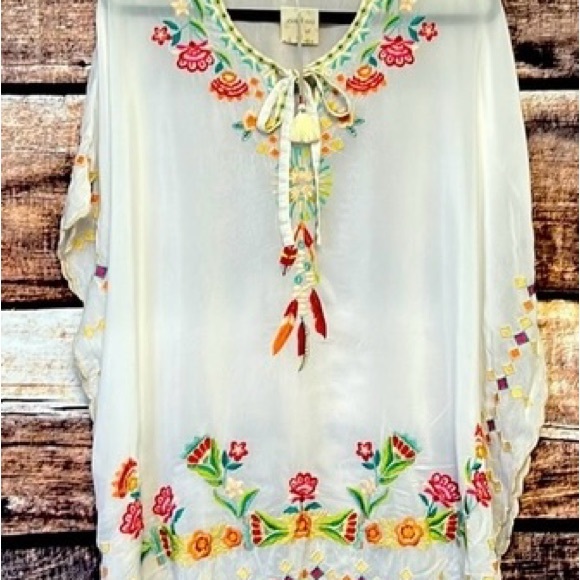 EUC - RARE Johnny Was oversized white embroidered poncho/tunic - Size Large - Picture 13 of 16